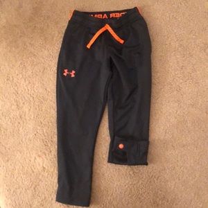Never worn athletic pants UA!